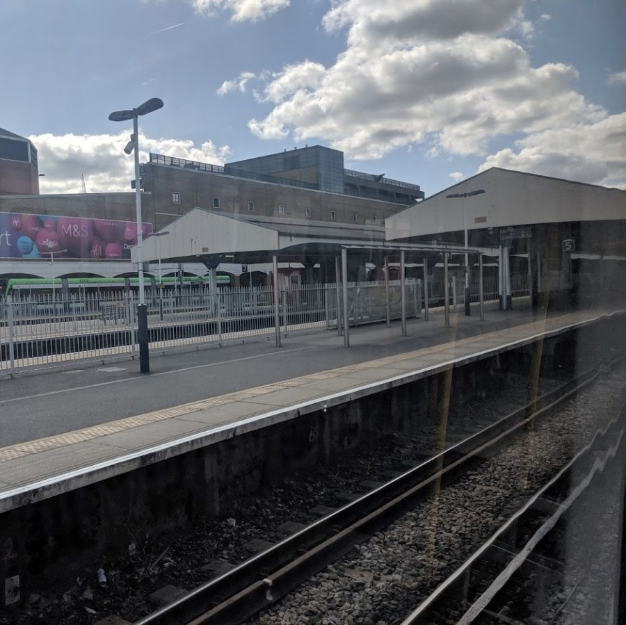 Platforms at Wimbledon train station